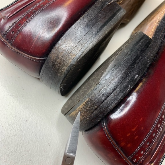 Allen Edmonds Brown Leather Wingtip Tassel Loafer - Picture 11 of 12